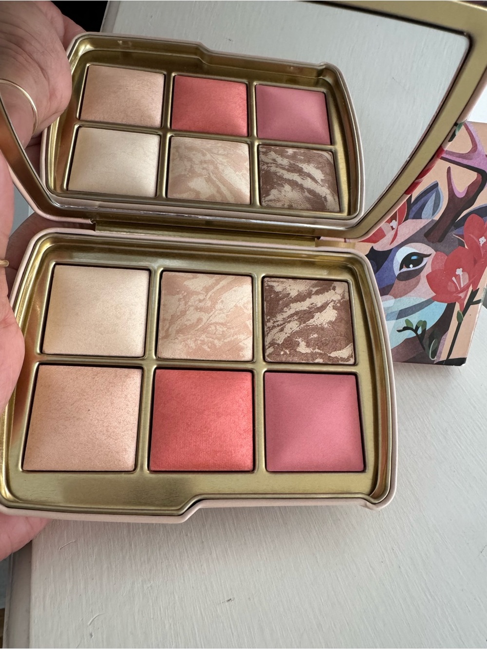 Hourglass DEER Radiant Face Palette - Peach, Rose & Champagne Shades